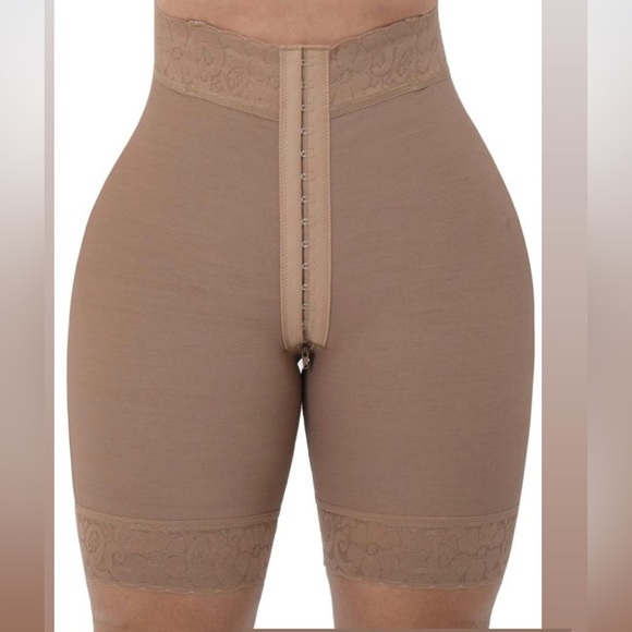 Nude color butt lifter shorts *BRAND NEW* - Picture 1 of 5